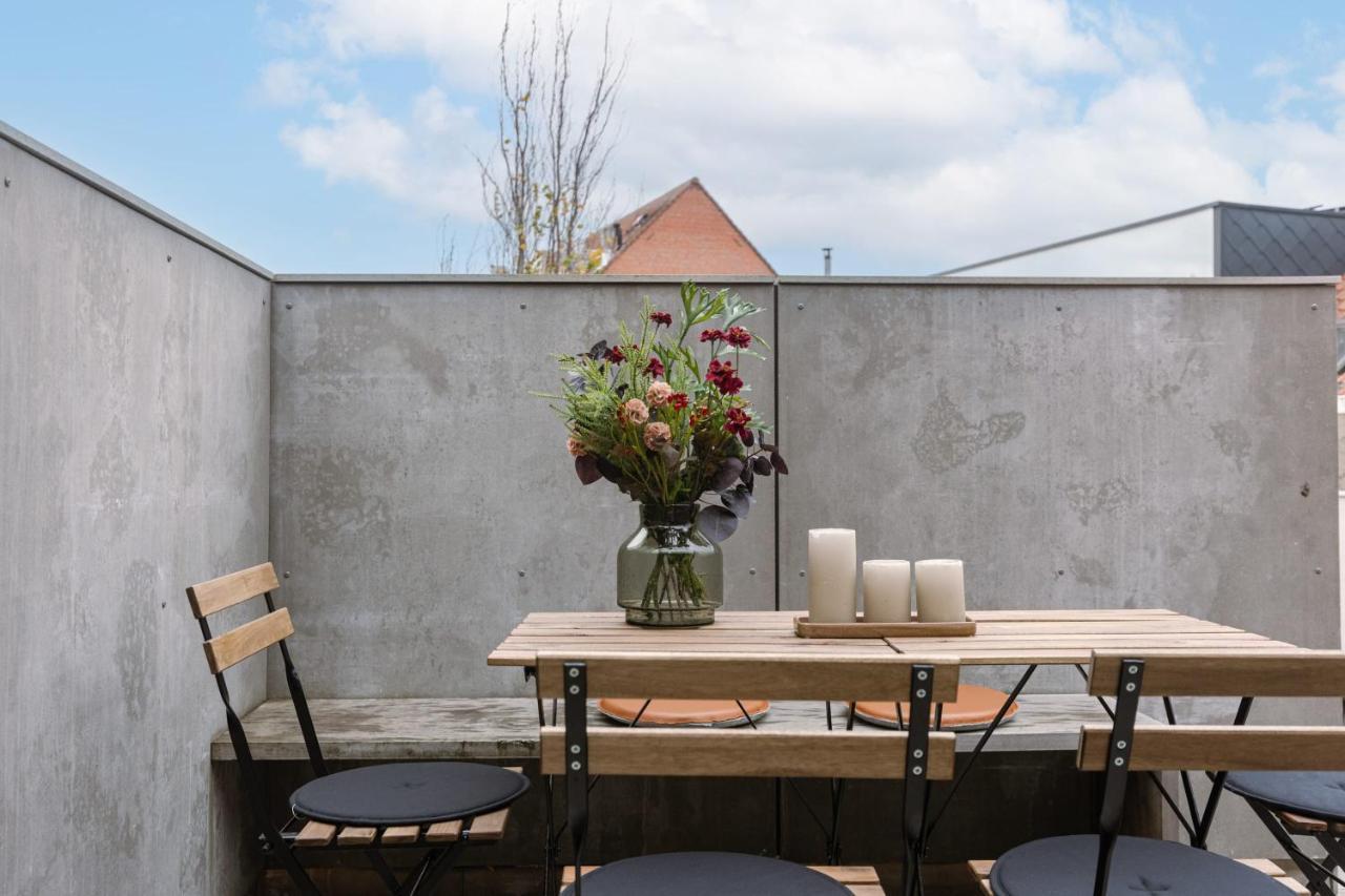 Beautiful Luxurious Mansion With Several Terraces Kortrijk Exteriör bild